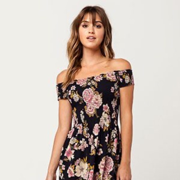 🔆BILLABONG 🔆 OFF BEACH FLORAL DRESS - Picture 3 of 10